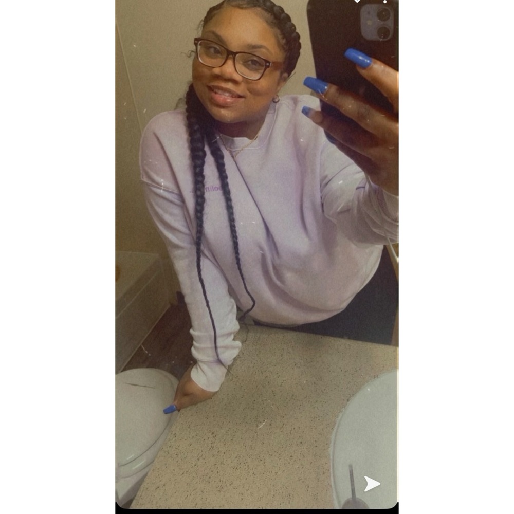Meet your Posher, Camyi
